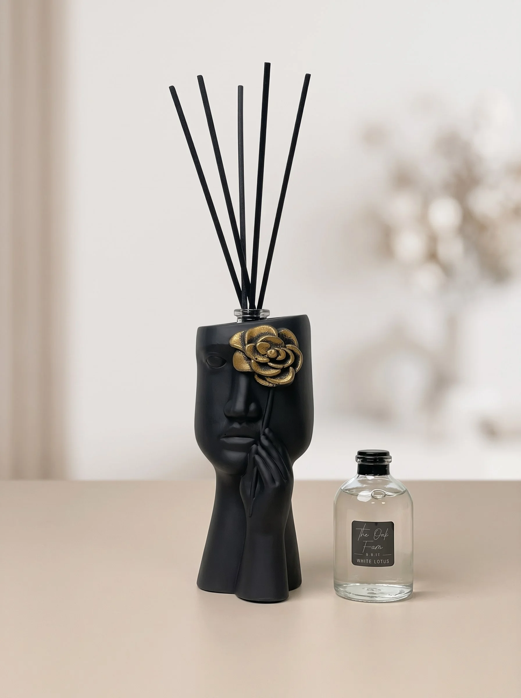 Namų kvapas „Didelė Shy 50ml“ + 50 ml papildymas 🎁 dovanu! Namų kvapas „Didelė Shy 50ml“ + 50 ml papildymas 🎁 dovanu!