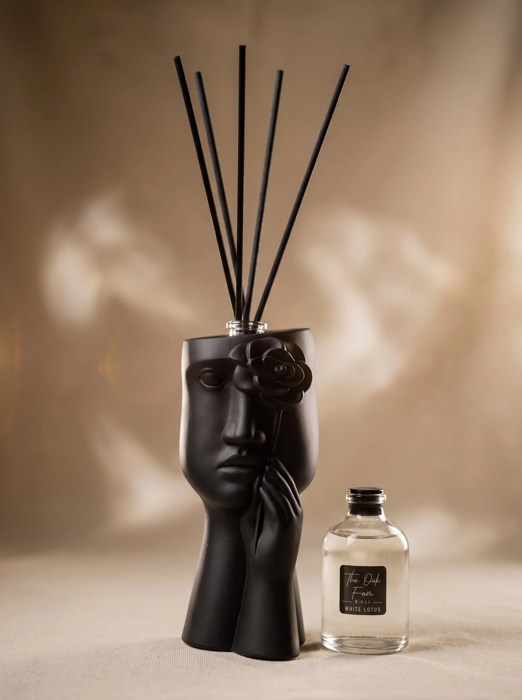 Namų kvapas „Didelė Shy 50ml“ + 50 ml papildymas 🎁 dovanu! Namų kvapas „Didelė Shy 50ml“ + 50 ml papildymas 🎁 dovanu!