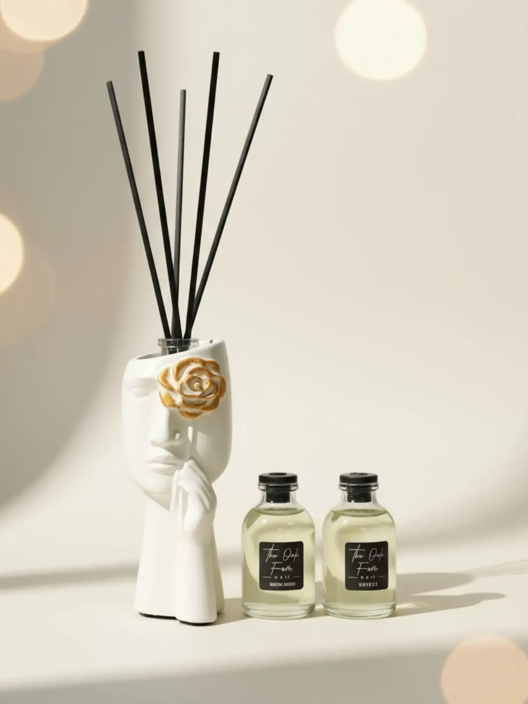 Namų kvapas figūrėlė „Shy“ balta + 2 × 30 ml kvapo papildymai Namų kvapas figūrėlė „Shy“ balta + 2 × 30 ml kvapo papildymai